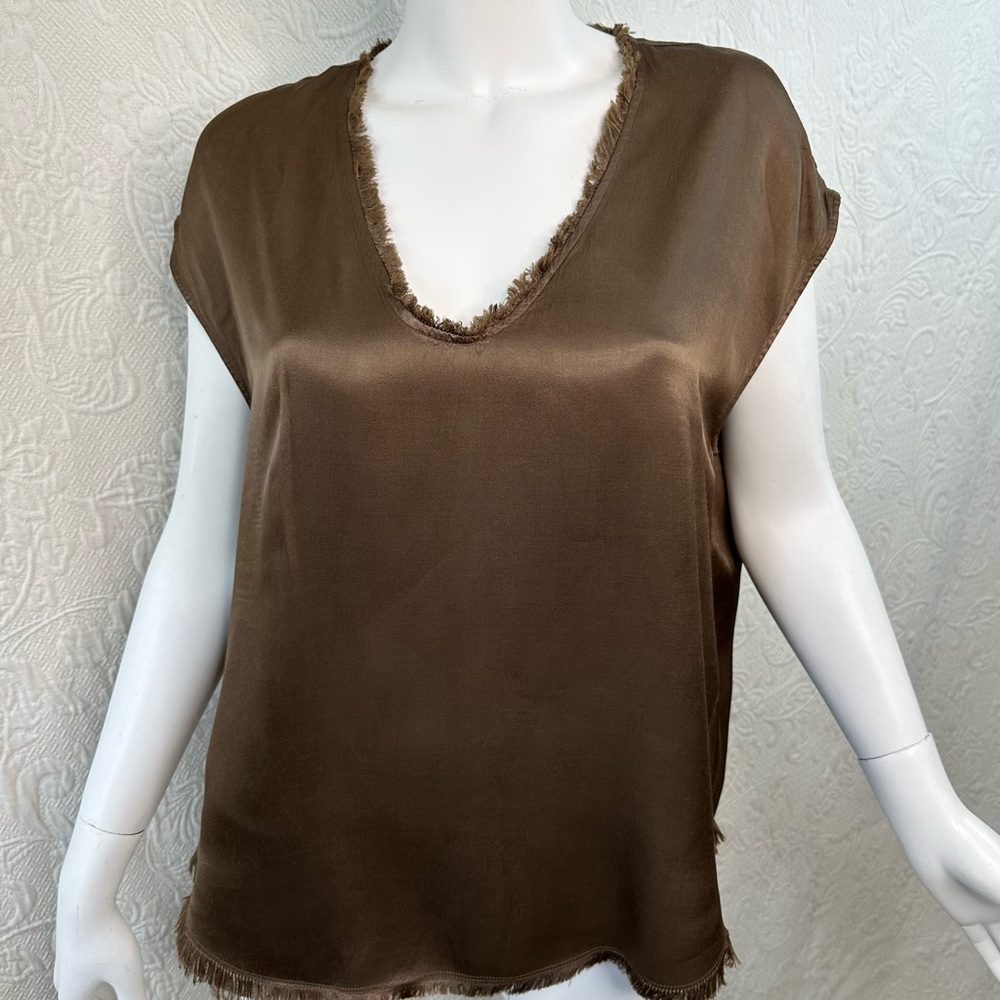 Raquel Allegra Fringed Sleeveless Top - Picture 4 of 16
